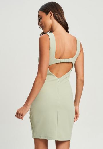 Короткое платье