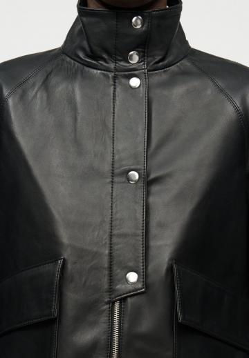 Кожаная куртка