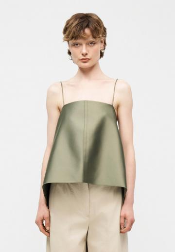 Топ на бретельках