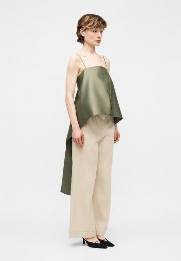 Топ на бретельках