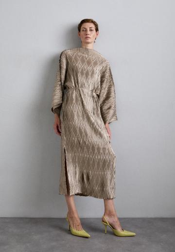 Коктейльное платье