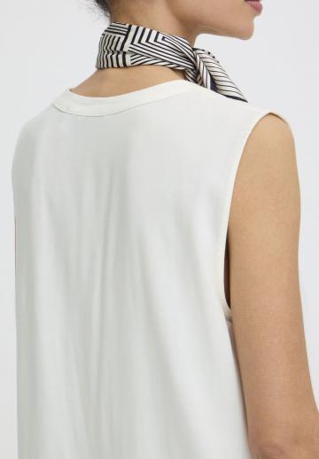Блузка без рукавов