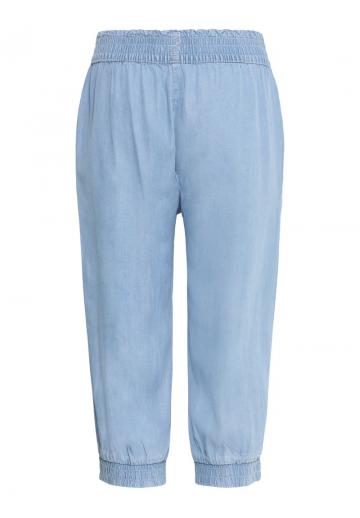 Короткие джинсы