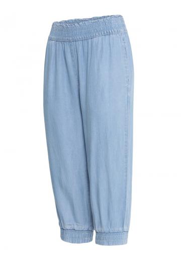 Короткие джинсы