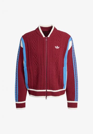 Вязаная кофта