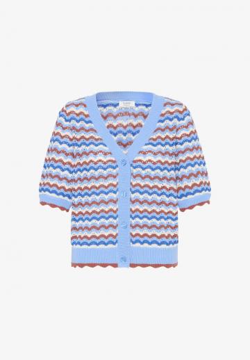 Вязаная кофта