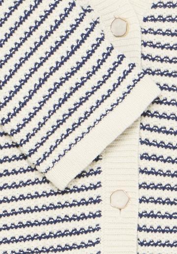 Вязаная кофта