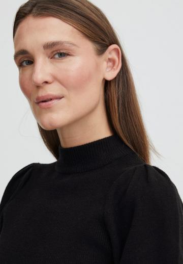 Вязаное платье