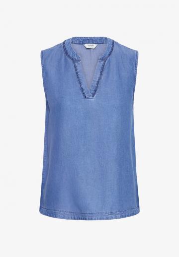 Джинсовая жилетка