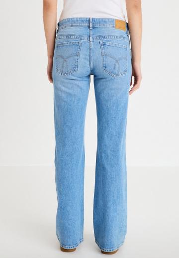 Клешеные брюки