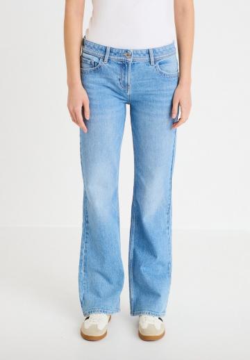 Клешеные брюки