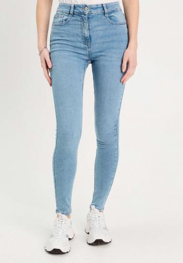 Узкие джинсы