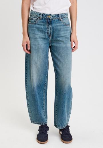 Свободные джинсы