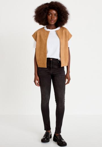 Узкие джинсы