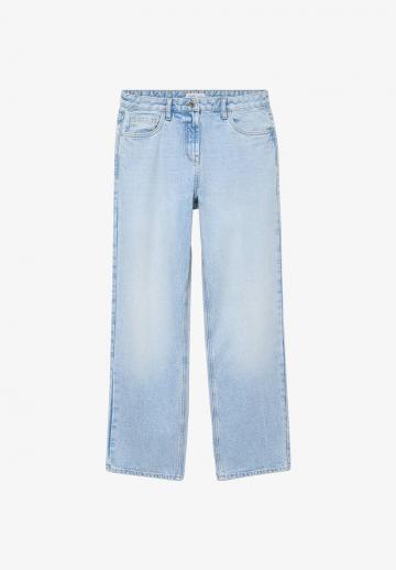 Прямые джинсы