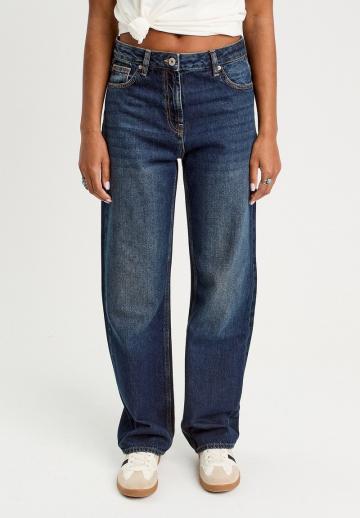 Прямые джинсы