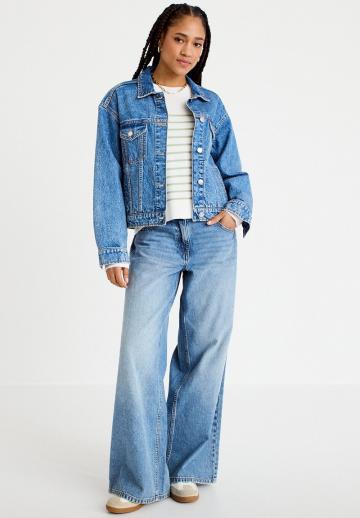 Пуловер в полоску