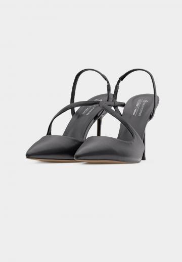 Туфли на высоком каблуке