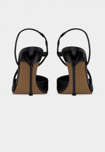 Туфли на высоком каблуке