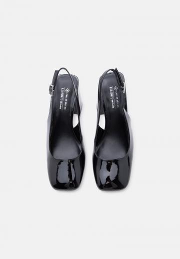 Туфли на высоком каблуке