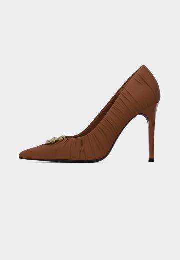 Туфли на высоком каблуке