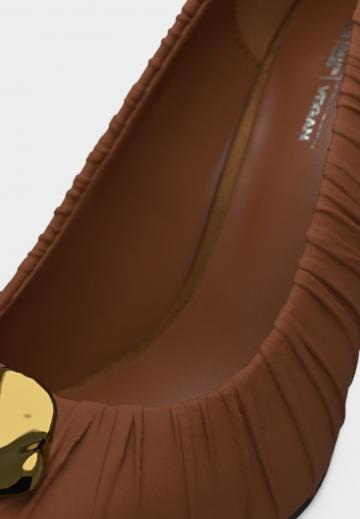 Туфли на высоком каблуке