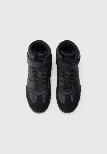 Высокие кеды