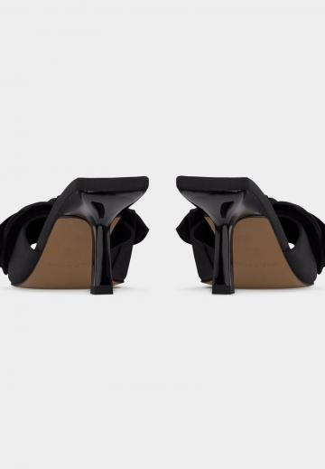 Босоножки на каблуке