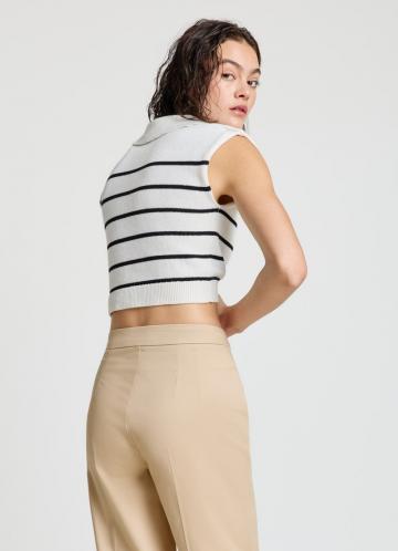 Пуловер без рукавов