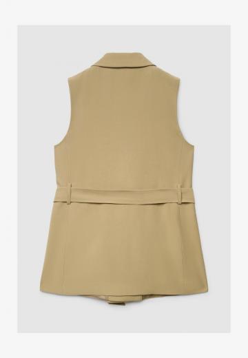 Длинный жилет