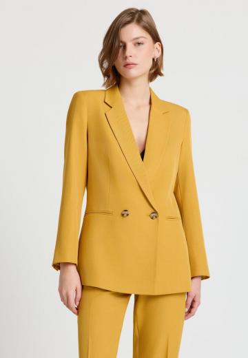 Короткое пальто