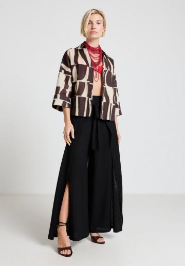 Атласная блузка