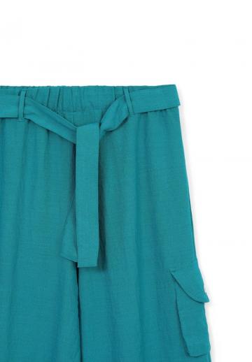 Брюки с накладными карманами