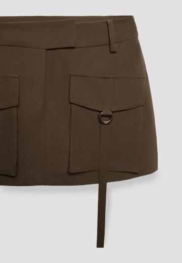 Юбка с накладными карманами