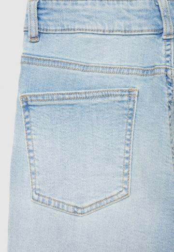 Клешеные джинсы