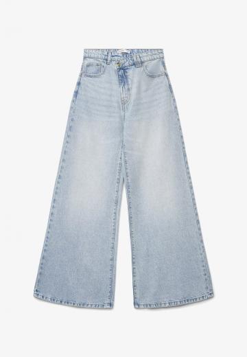 Клешеные джинсы