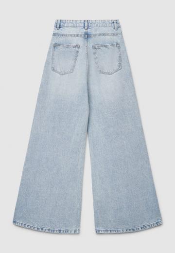 Клешеные джинсы