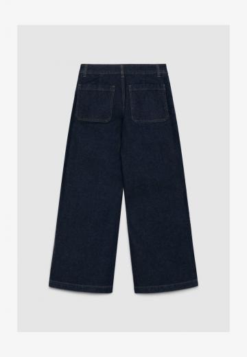 Клешеные джинсы