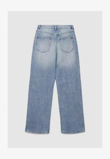 Свободные джинсы