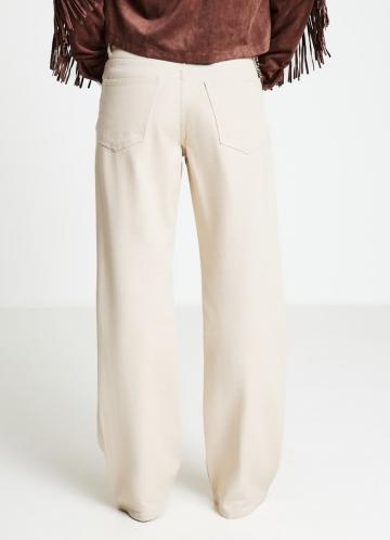 Свободные джинсы