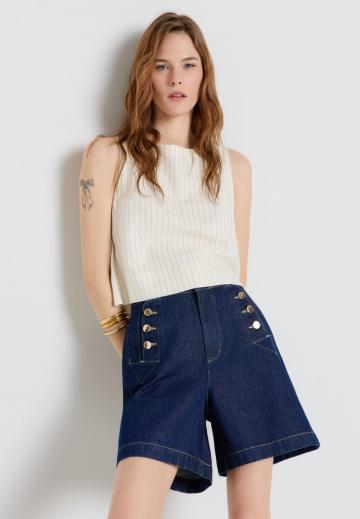 Джинсовые шорты