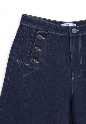 Джинсовые шорты