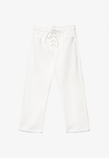 Прямые джинсы