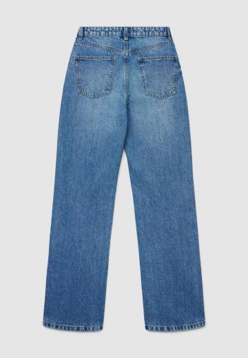 Прямые джинсы