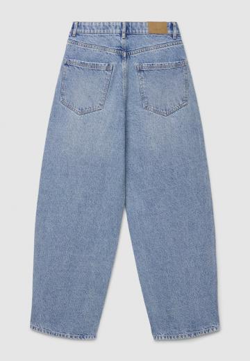 Свободные джинсы