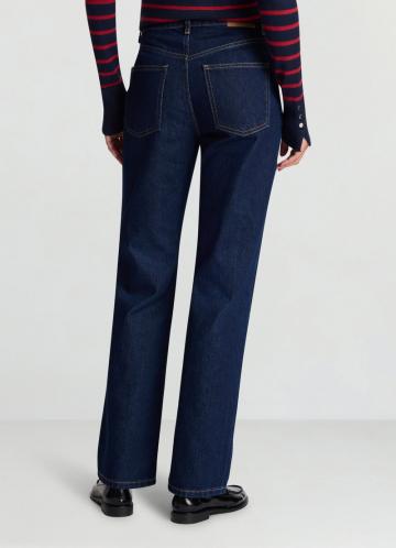 Прямые джинсы