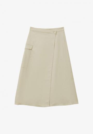 Юбка с накладными карманами