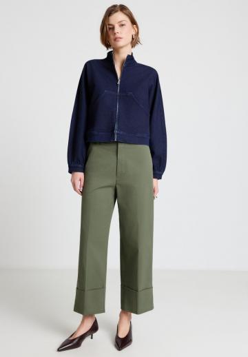 Джинсовая куртка