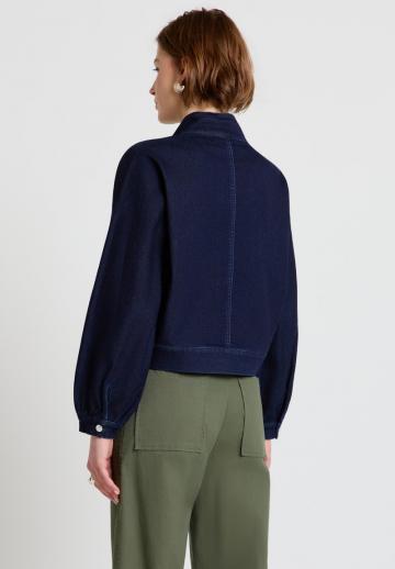 Джинсовая куртка