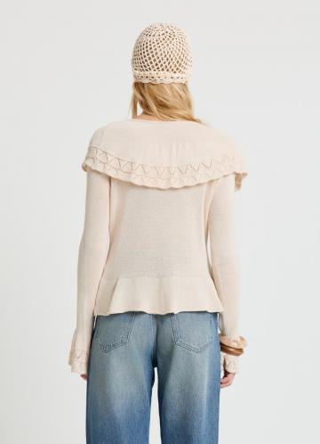 Пуловер с вырезом V